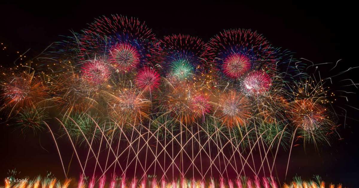 大曲花火大会 指定席・会場まで 大曲花火大会 指定席・会場まで